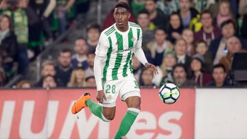 Junior Firpo, del Betis: objetivo del Real Madrid y del Barcelona entre otros