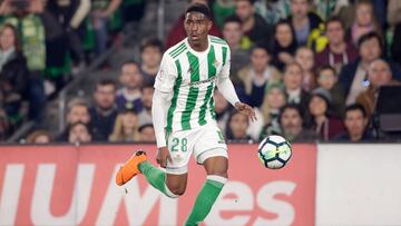 Junior Firpo, del Betis: objetivo del Real Madrid y del Barcelona entre otros
