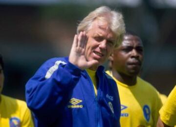 El holandés Leo Beenhakker llegó a la dirección técnica del América en la temporada 94-95, luego de dirigir a equipos como el Real Madrid o Ajax.