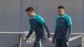 Lewandowski y Raphinha, en un entrenamiento del Barça esta temporada.
Lewandowski
Raphinha