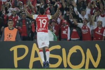 Imágenes del partido entre Santa Fe y Colo Colo correspondiente a la segunda fecha de la Copa Libertadores.