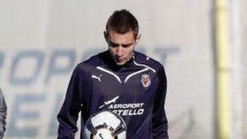 <b>UNA CITA ESPECIAL. </b>Marco Ruben buscará el gol de la victoria que asegure la permanencia.