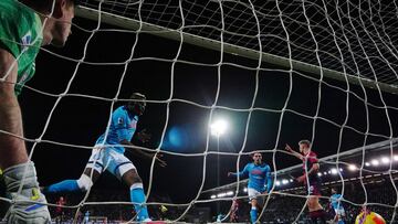 Osimhen salva al N¨¢poles en Cagliari con un gol en el 87'