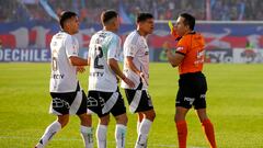 “En Chile uno no puede decir lo que piensa, porque cualquiera te juzga... Es choqueante que todo el pueblo colocolino te apunte”