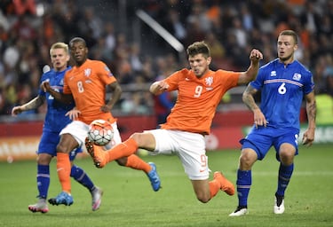 18 goles en 3 participaciones.