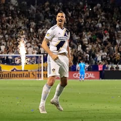 Zlatan regala playera de LA Galaxy a aficionado de Timbers