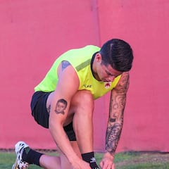 James entrena con normalidad en Qatar