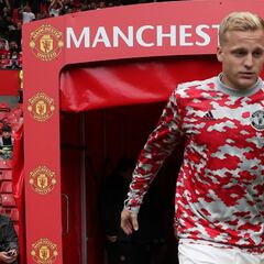 Cristiano Ronaldo's return 'bad news' for Van de Beek, says agent