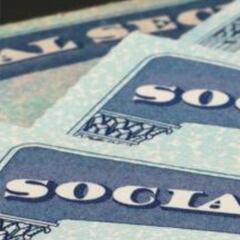 ¿Puede una pareja casada cobrar dos cheques del Seguro Social?