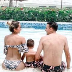 Santiago Arias y Karin Jiménez serán papás de nuevo