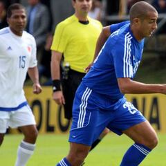 David Trezeguet: "Pékerman es parte del crecimiento del FPC"