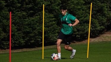 Matic pelea por volver al once en Amorebieta..., si se juega