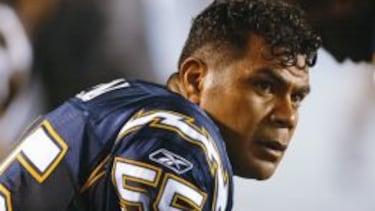 El linebacker Junior Seau, durante su etapa con San Diego Chargers.