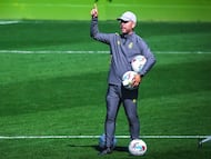 José Alberto López, entrenador del Racing.