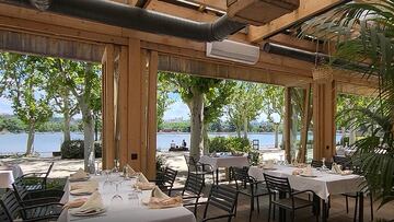 Este restaurante es el más romántico de la Casa de Campo: entrantes a 10€ y unas vistas icónicas de Madrid