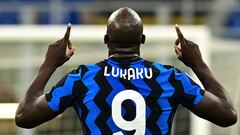 (FILES) In this file photo taken on September 26, 2020 Inter Milan&#039;s Belgian forward Romelu Lukaku celebrates after scoring an equalizer during the Italian Serie A football match Inter vs Fiorentina at the Giuseppe-Meazza (San Siro) stadium in Milan.