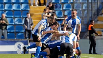 El H¨¦rcules de Escobar se abona a la ¨¦pica