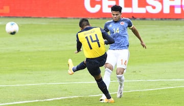 Partido de la Selección Colombia ante Ecuador en Quito.