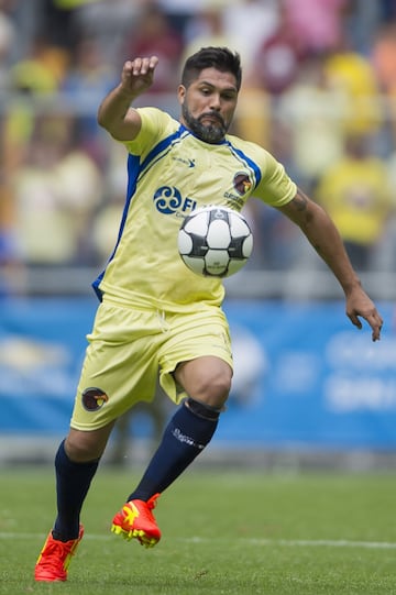 Las leyendas que despidieron el estadio Azul