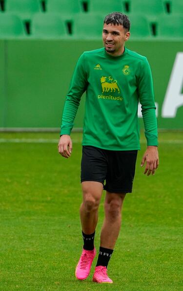 Alineación posible del Racing contra el Real Valladolid en El Sardinero