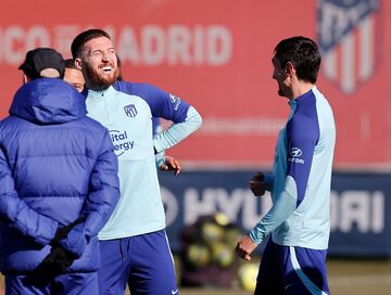 En el curso 2020/21 se incorpor¨® al Tottenham Hotspur, con quien ha jugado 71 encuentros.