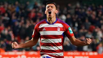 Myrto Uzuni, celebrando uno de sus goles al Alavés.