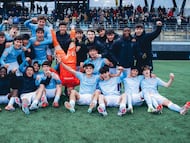 Los jugadores del Celta Juvenil celebran la clasificación para cuartos de final de Copa tras eliminar al Atlético.