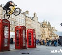 Danny MacAskill: MTB sobre ordenadores y teléfonos
