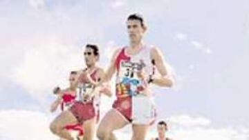 Juan Carlos de la Ossa (52), junto al marroquí Hicham Chatt.