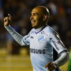 Bolivar vence a Atlético Nacional y complica más a Colo Colo