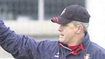 <b>CONTRARIADO. </b>A Aguirre no le gustó el partido ante el Zaragoza.