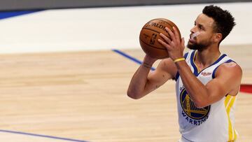 Durante el duelo entre Warriors y Nuggets Curry superó la marca de 17,783 puntos que impuso Wilt Chamberlain.