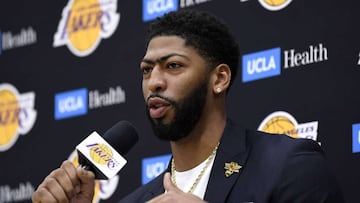 EL SEGUNDO, CA - JULY 13: Anthony Davis speaks as he is introduced as the newest player of the Los Angeles Lakers during a press conference at UCLA Health Training Center on July 13, 2019 in El Segundo, California. NOTE TO USER: User expressly acknowledges and agrees that, by downloading and/or using this Photograph, user is consenting to the terms and conditions of the Getty Images License Agreement.   Kevork Djansezian/Getty Images/AFP
 == FOR NEWSPAPERS, INTERNET, TELCOS &amp; TELEVISION USE ONLY ==