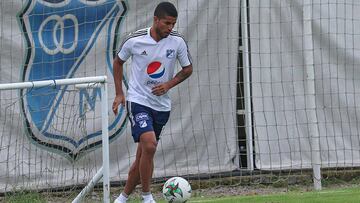 C&eacute;sar Carrillo, primera baja de Millonarios previo al duelo con Deportivo Cali