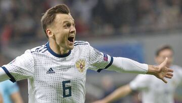 Denis Cheryshev celebra uno de sus goles ante Kazajist&aacute;n