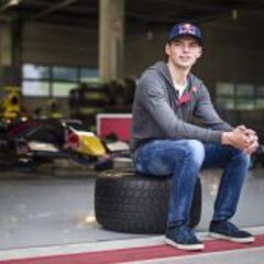 Mercedes elogia a Verstappen, pero no se lo 'robará' a Red Bull