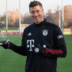 Lewandowski: "Es un honor ser el primer ganador del Premio Jugador del Año de AS y WFS"