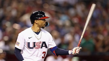 PHOENIX, ARIZONA - MARCH 11: Mookie Betts #3 of Team USA bats against Team Great Britain during the second inning of the World Baseball Classic Pool C game at Chase Field on March 11, 2023 in Phoenix, Arizona. Christian Petersen/Getty Images/AFP (Photo by Christian Petersen / GETTY IMAGES NORTH AMERICA / Getty Images via AFP)