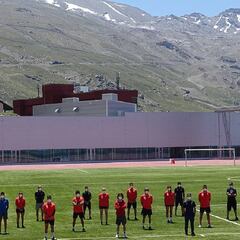 Los deportistas RFEDI inician la pretemporada en Sierra Nevada