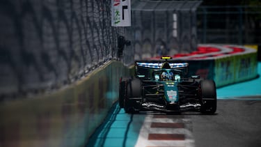 Alonso, con el Aston Martin en Miami.