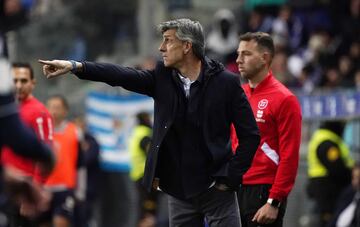 Uno de los nombres que está en la mesa de la dirección deportiva es el entrenador de la Real Sociedad, Imanol Alguacil. El técnico tiene contrato hasta el 30 de junio del 2025, por lo que en principio no parece fácil que se pueda cerrar un acuerdo, 