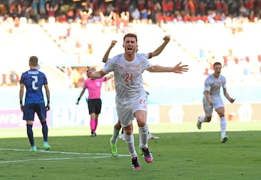 La negativa de la selección francesa a su convocatoria y el vínculo emocional que une a Laporte con España hicieron que se decidiese por España. El 4 de junio de 2021 llegó su debut, y desde aquel día solo las lesiones le han apartado del combinado nacional. Cuando cuestionaron su compromiso, Laporte respondió tajante: “Nadie tiene que dudar que lo voy a dar todo por esta selección”. Luis Enrique le dio galones y, a pesar de haber recalado en Arabia Saudí, Luis de la Fuente parecer seguir el mismo camino. Todo parece indicar que será el jerarca de la zaga en la Eurocopa.