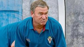 <b>ATAQUE.</b> Javier Clemente ha atacado con dureza al periodista de la Cadena Ser Manolo Lama, al que ha deseado la muerte.