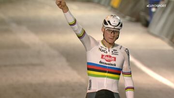 Van der Poel vuelve a ganar sin oposición, esta vez en la noche