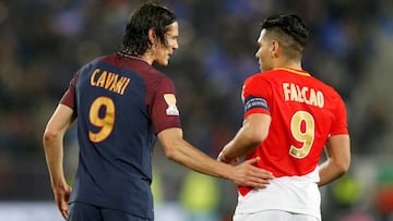 Falcao y Cavani en la final de la Copa de la Liga de Francia entre M&oacute;naco y PSG.