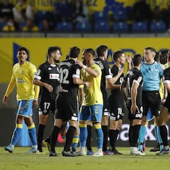 Un nuevo episodio arbitral vuelve a indignar al Amorebieta