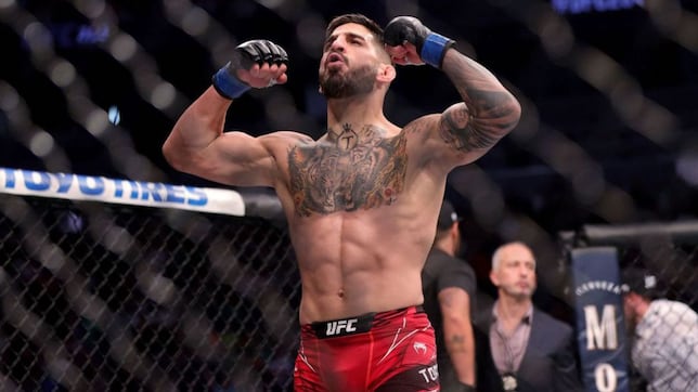 Topuria vs Holloway en UFC 308: ¿por qué la pelea es por un sólo cinturón si ambos son campeones?