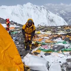 El Campamento 4 del Everest, lleno de basura