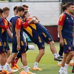 España prepara la final de la Nations League ante Croacia