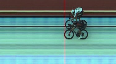 La foto finish otorga la Amstel a Kwiatkowski ante Cosnefroy